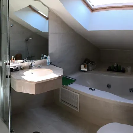 M&v Luxury Penthouse Apartment *
