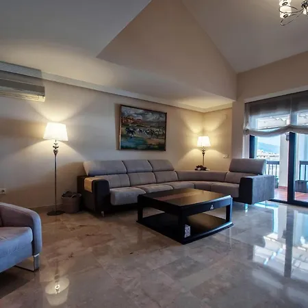 Apartment M&v Luxury Penthouse *